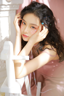 漂亮少妇私密SPA高潮被偷拍